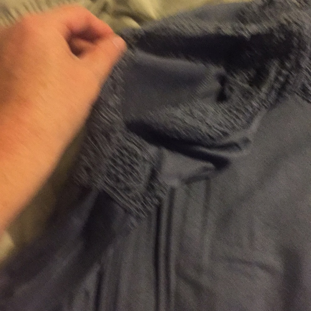 Top - Picture 2 of 5
